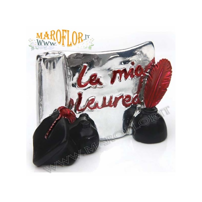 Bomboniera Pergamena Laurea Stock Outlet con Cappello Argentata