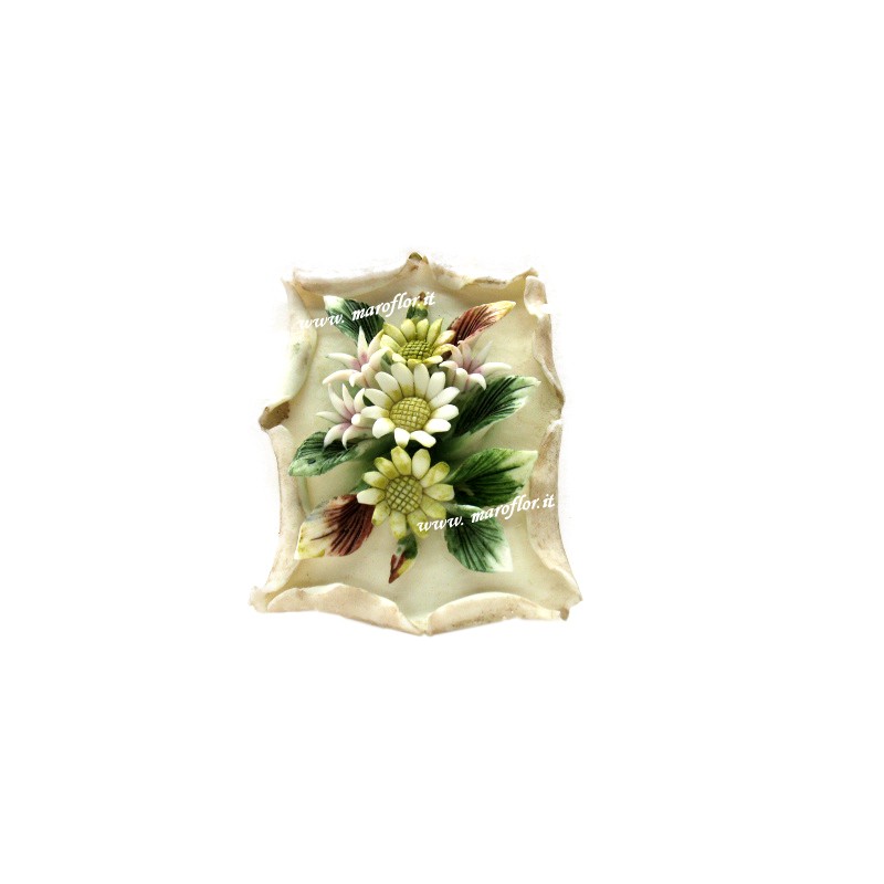 Quadretto Pergamena con fiori in Ceramica tipo Capodimonte Bomboniera
