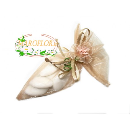 CONI BEIGE con FIORELLINO con confetti OREFICE alla mandorla e cioccolato bianco